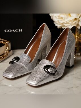 Coach Jade Metallic Silver Leather Block Heel Square Toe C Logo Pumps 7 New